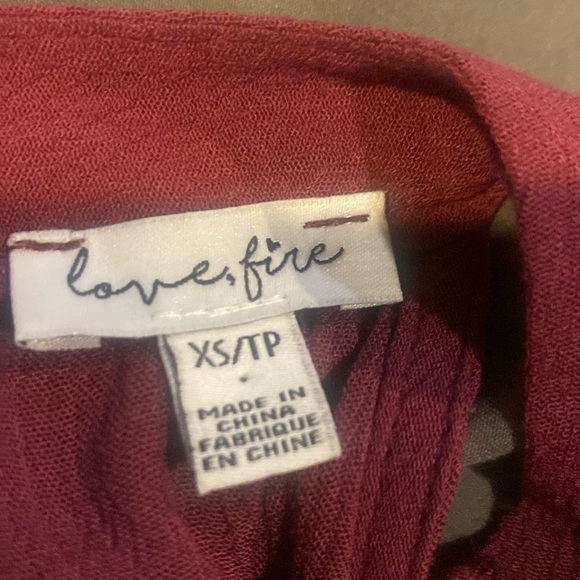 Love fire romper size XS has pockets - Picture 4 of 6